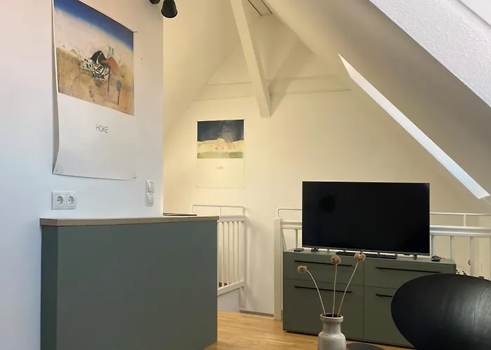 Bright + Cozy Dachgeschoss Maisonette Im Zentrum